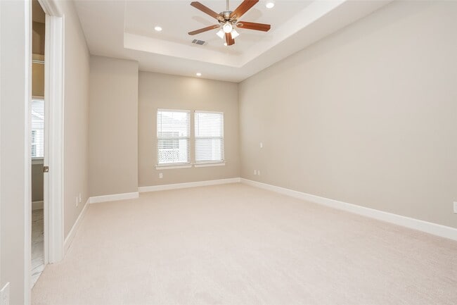 Building Photo - 5117 Royal Heath Dr