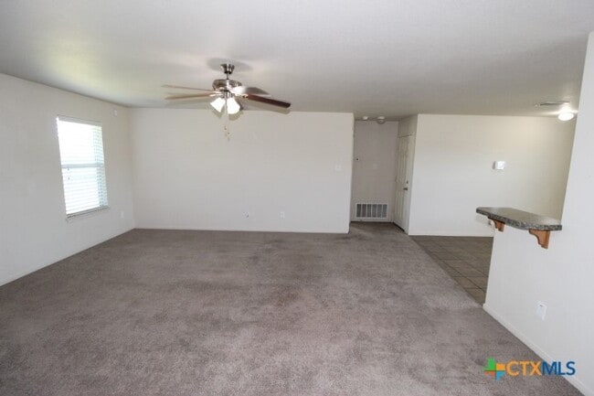 Building Photo - 2813 Settlement Rd