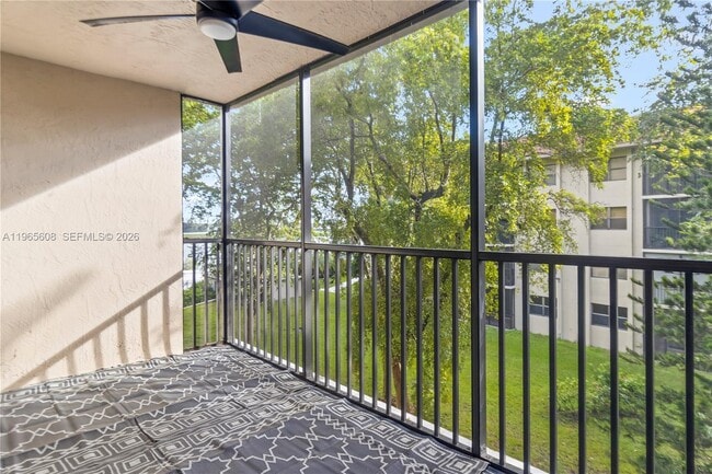 Building Photo - 481 Ives Dairy Rd