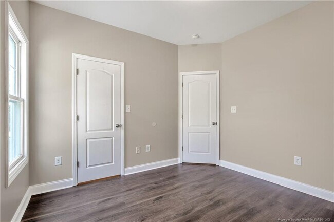 Building Photo - 2779 Rivercliff Rd