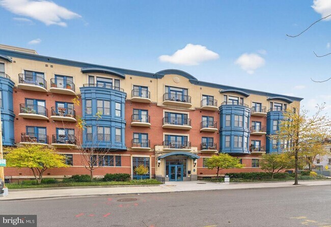 Building Photo - 401 13th St NE