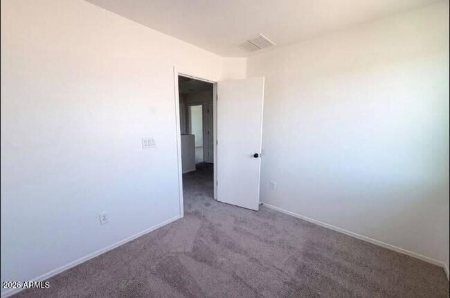 Building Photo - 935 W Placita Canalito