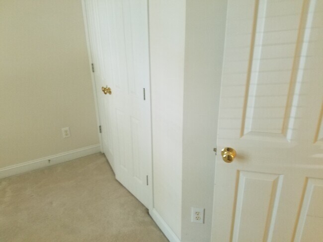 Building Photo - COMING SOON! Ballantyne Beauty! Spacious 3BR Home w/ Fireplace & Fenced Yard