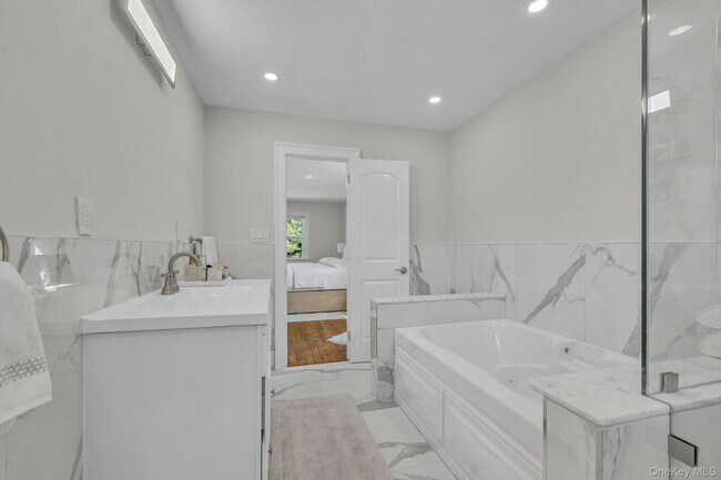 Building Photo - 6 Kuchler Dr