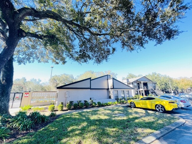 Building Photo - 4034 Dream Oak Pl