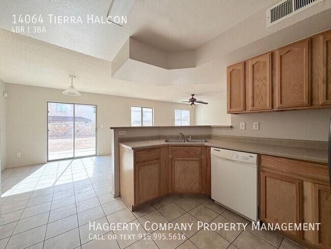 Building Photo - 14064 Tierra Halcon Dr
