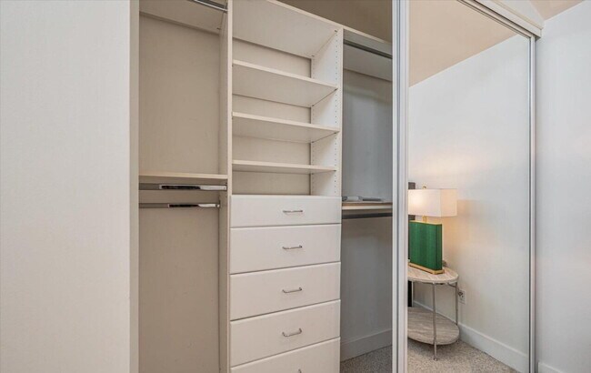 Building Photo - Upscale Living at Its Finest