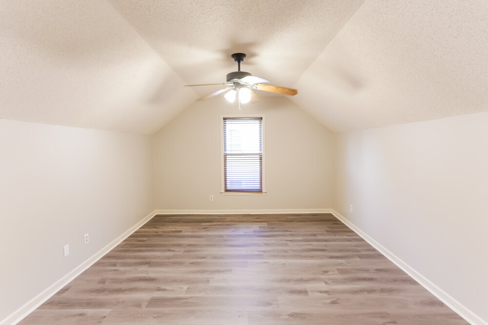 Building Photo - 805 Wood Wren Cove