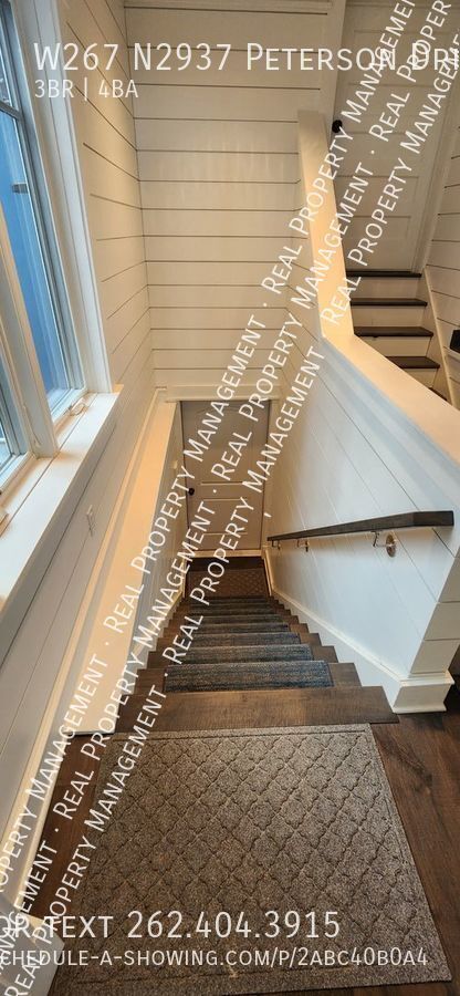 Building Photo - Fully Furnished Stunning Home on Pewaukee ...