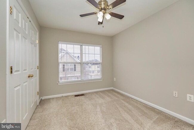 Building Photo - 22960 Fontwell Square