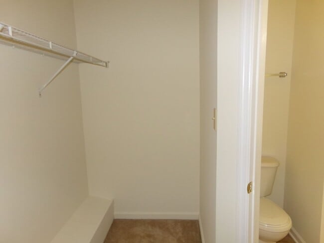 Building Photo - Just minutes from Cherry Point MCAS