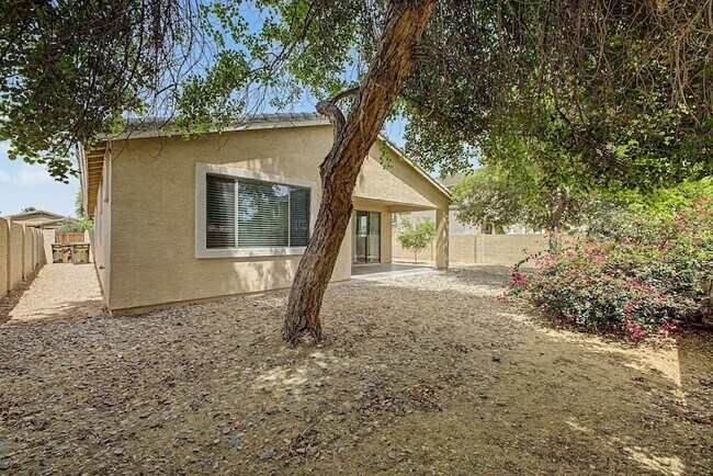 Building Photo - 15235 W Windward Ave