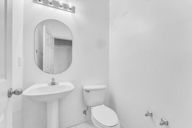 Building Photo - 2531 Coakley Pt