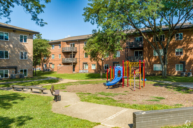 Building Photo - Greenwood Village