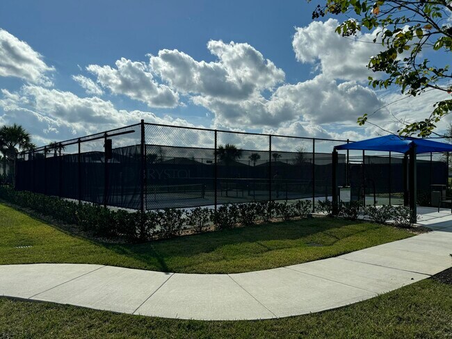 Building Photo - 10501 NW Suncrest Lp