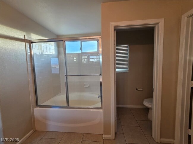 Building Photo - 909 E Malibu Sands Ave