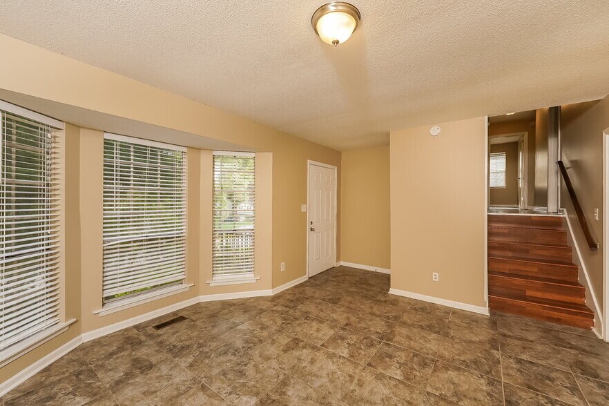 Building Photo - 1416 Maralyn Dr