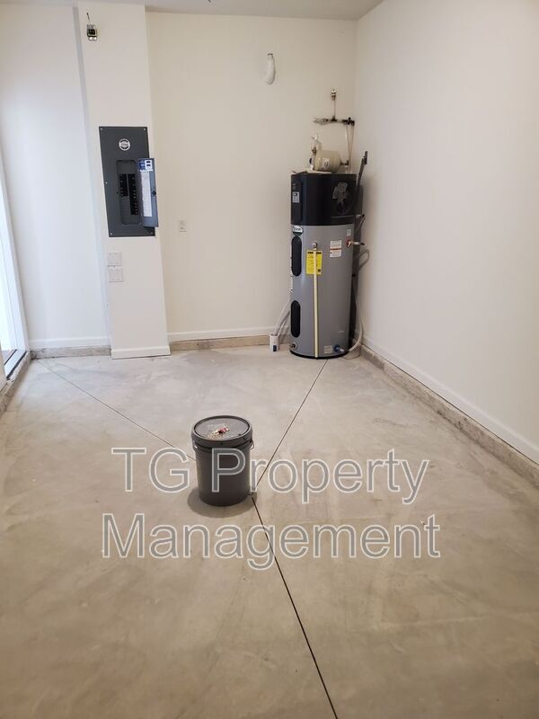 Building Photo - 270 Mustard Hl Ct