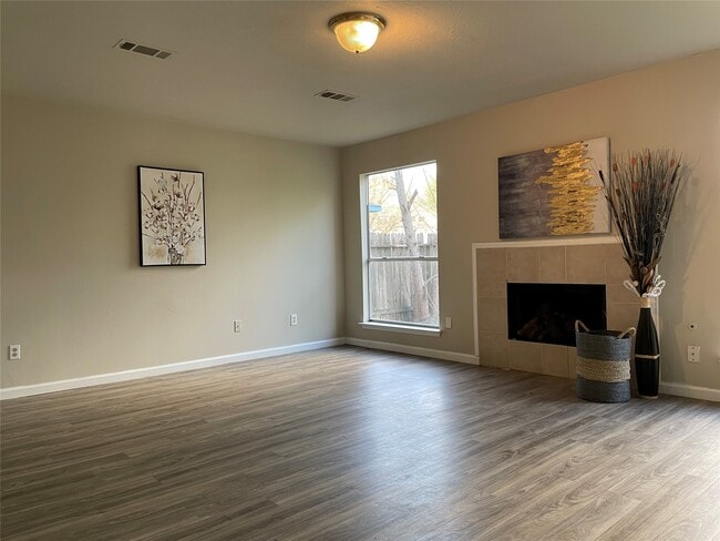 Building Photo - 6614 Amberfield Ln
