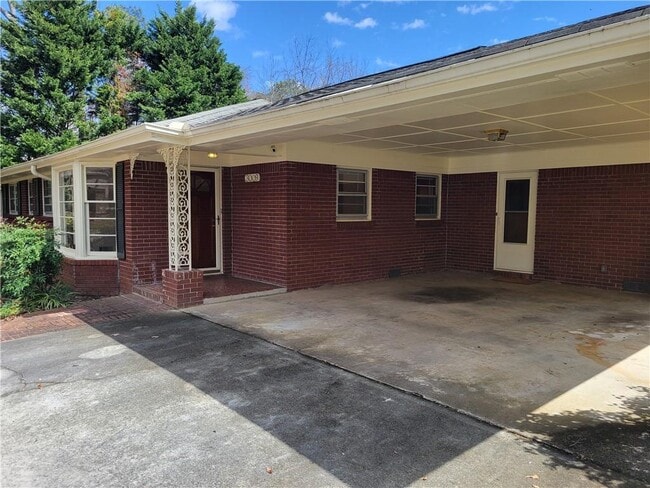 Building Photo - 3009 Caldwell Rd NE