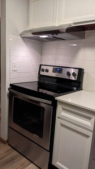 Building Photo - 4530 Park Commons Dr