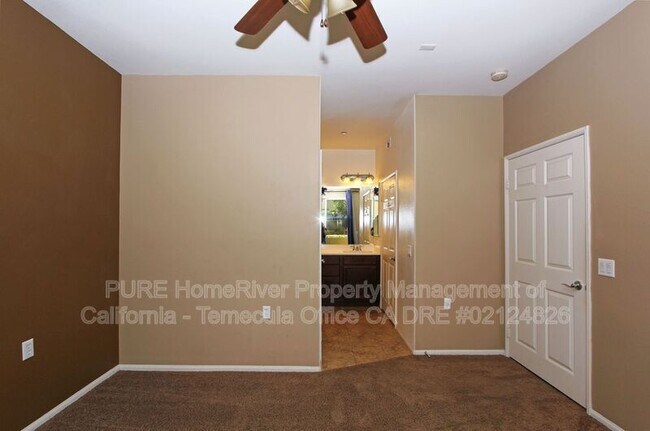 Building Photo - 44916 Honey Locust Dr