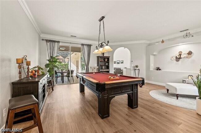 Building Photo - 1015 Tivoli Ln