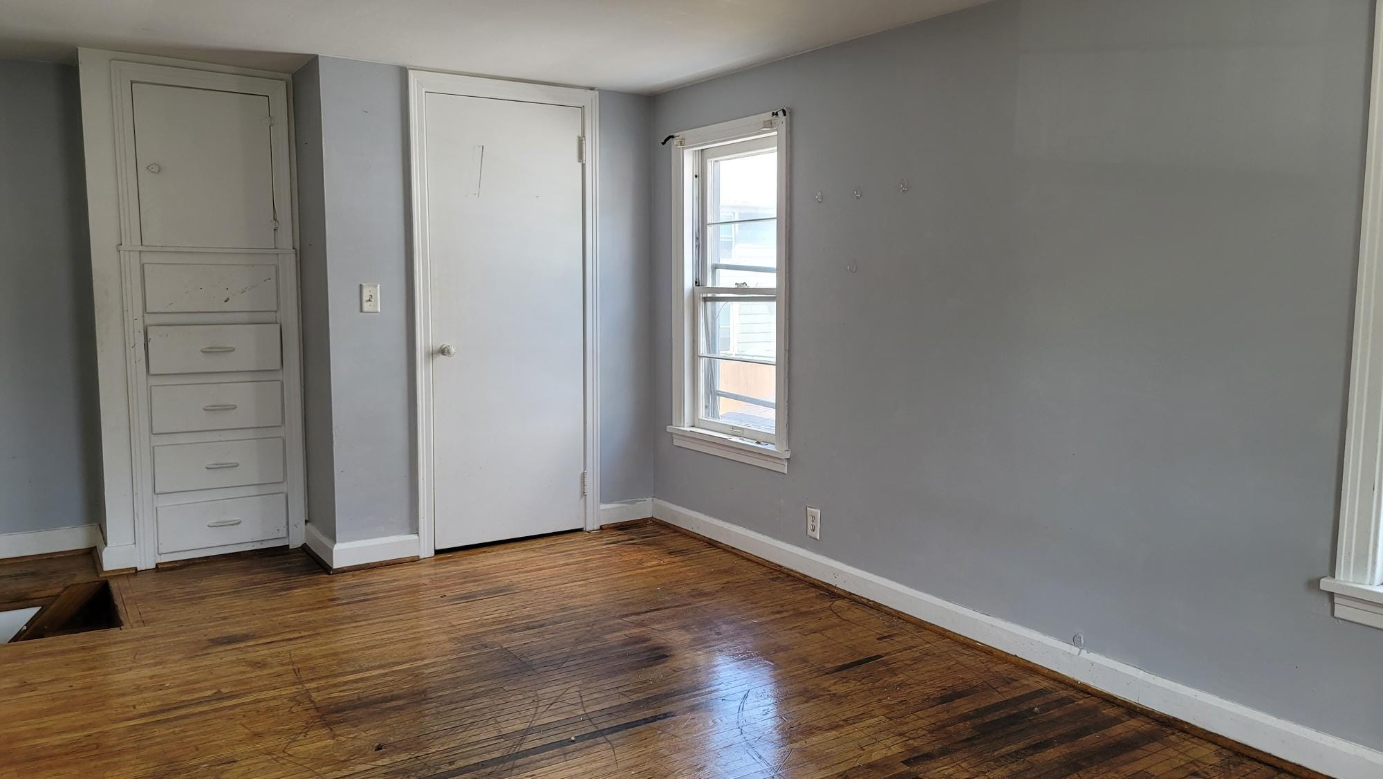 Building Photo - 658 S Rockhill Ave