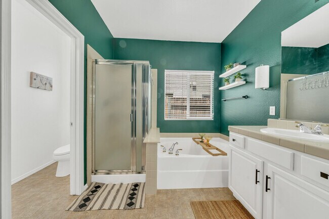 Building Photo - 9363 Willow Pond Cir