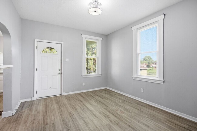 Building Photo - Three-Bedroom Home for Rent in Duquesne