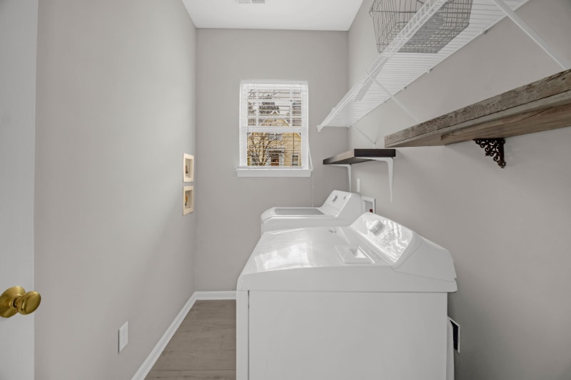 Building Photo - 4204 Spring Oak Dr