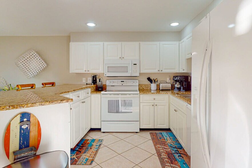 Building Photo - 6750 Gulf of Mexico Dr
