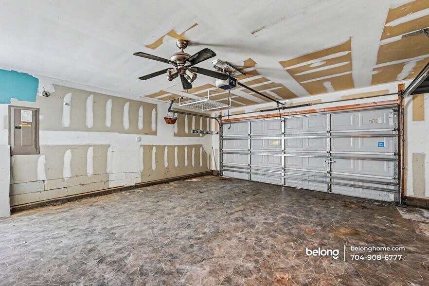 Building Photo - 6907 Hopkins Street
