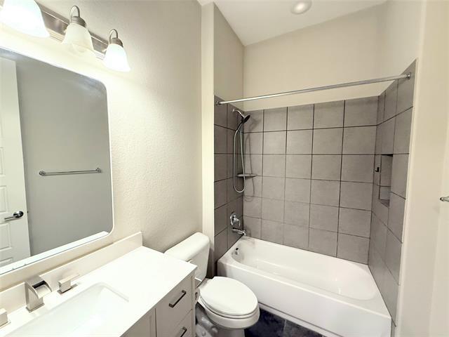 Building Photo - 4424 Tortuga Ln