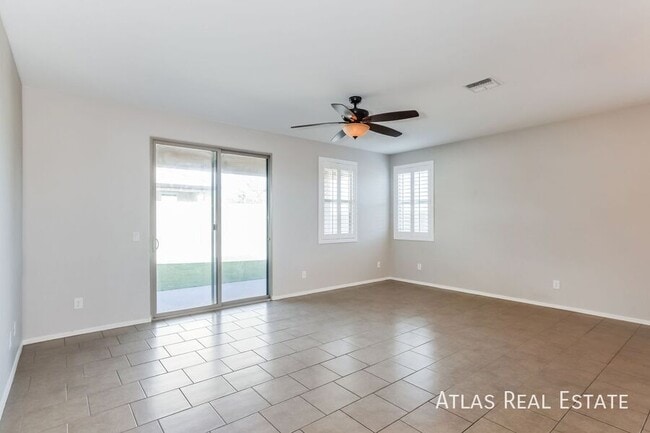 Building Photo - 18326 W Via Del Sol