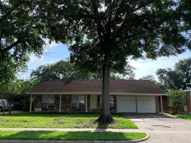 Primary Photo - 8502 McAvoy Dr
