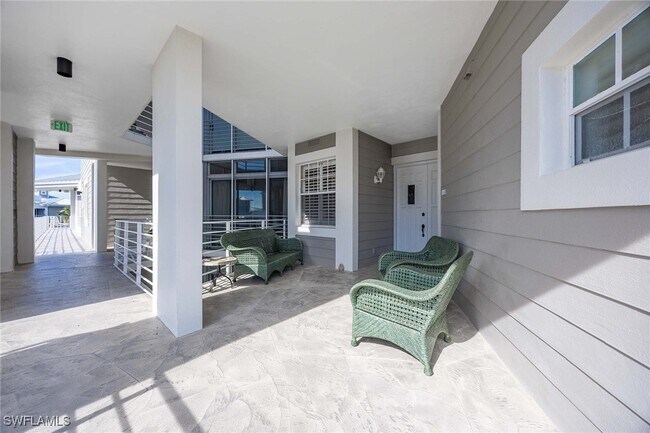 Building Photo - 828 Hideaway Cir E