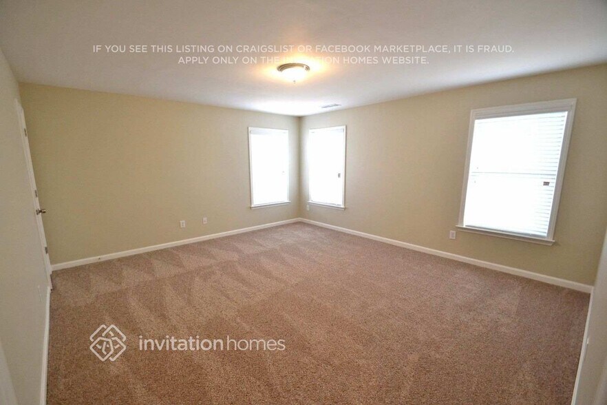 Building Photo - 3100 Delacorte Dr