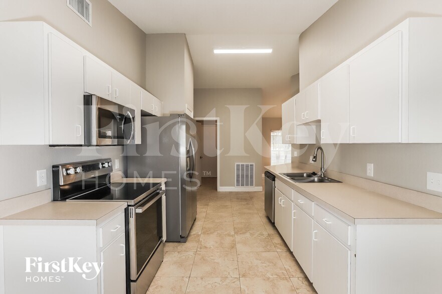 Building Photo - 7938 Charleston Blvd