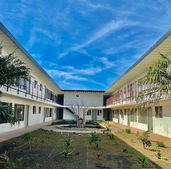 Building Photo - 363 Hurst Ave