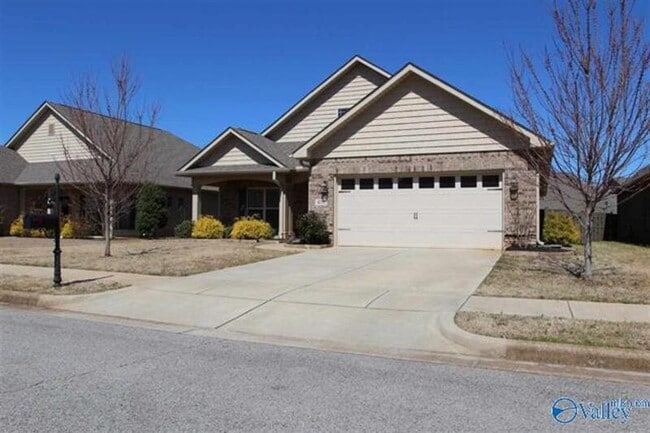 Building Photo - 408 Bay Tree Ln SW