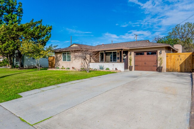 Primary Photo - Gorgeous Remodeled 3 Bed 2 Bath Fullerton ...