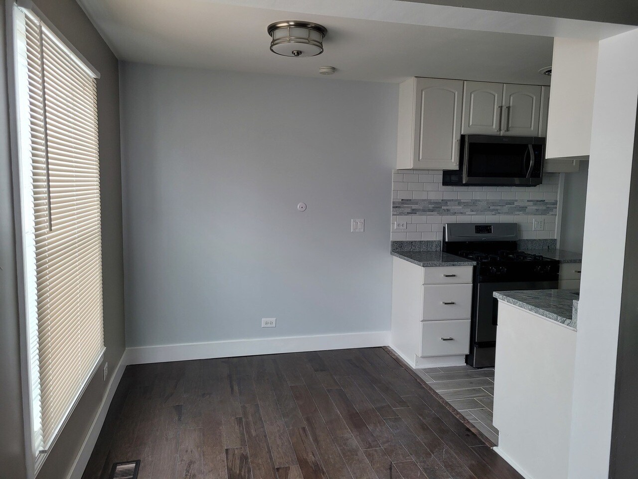Building Photo - 362 Farmingdale Cir