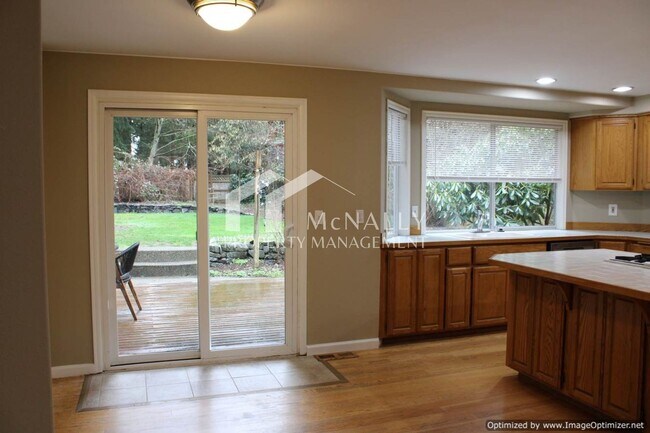 Building Photo - Lovely 3 bedroom Gig Harbor Home