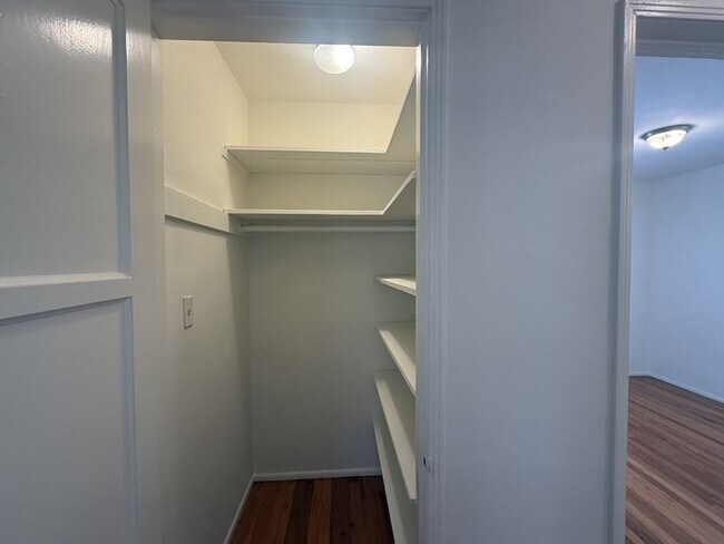 Building Photo - 169