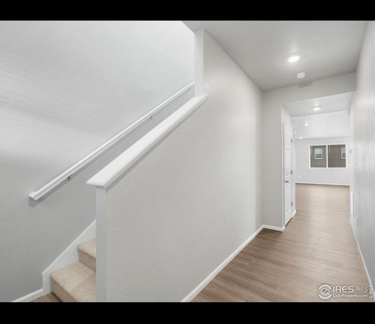 Building Photo - 612 98th Ave