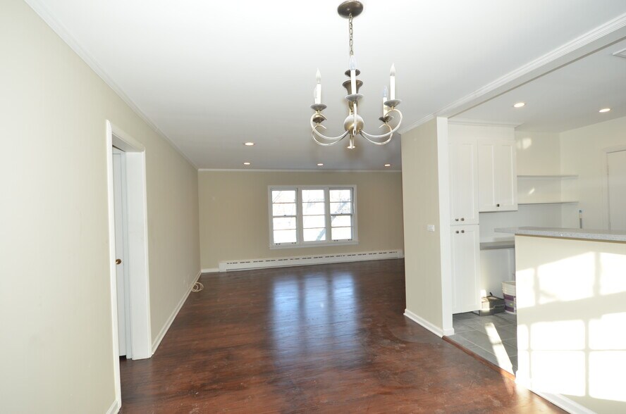 Building Photo - 2038 Sherman Ave