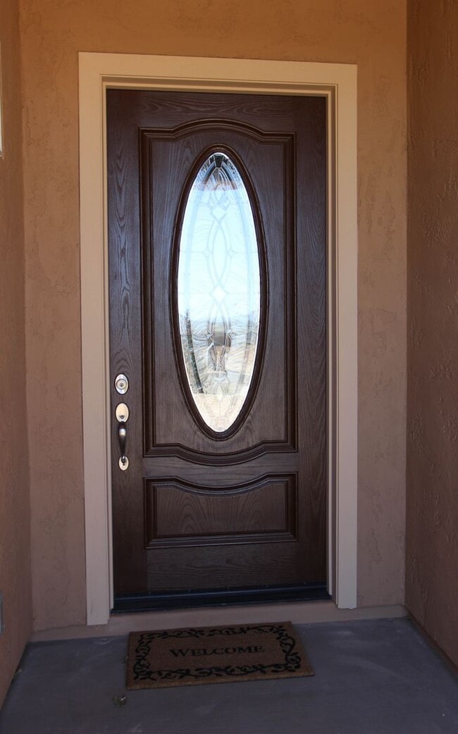 Building Photo - Granville Home with 3 Car Garage