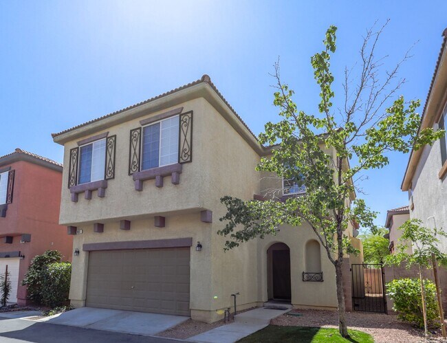 Building Photo - 3 Bedroom And Loft Southwest Gated Communi...