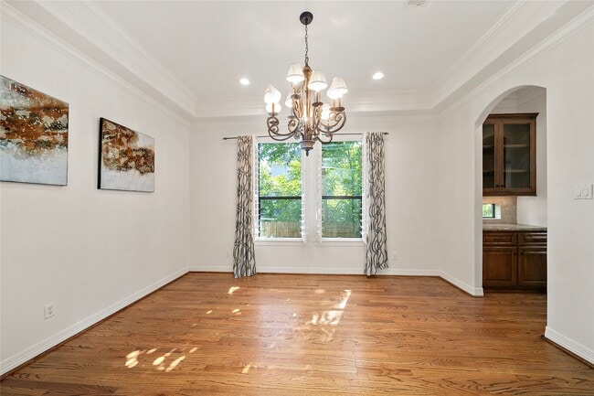 Building Photo - 4321 Jim West St